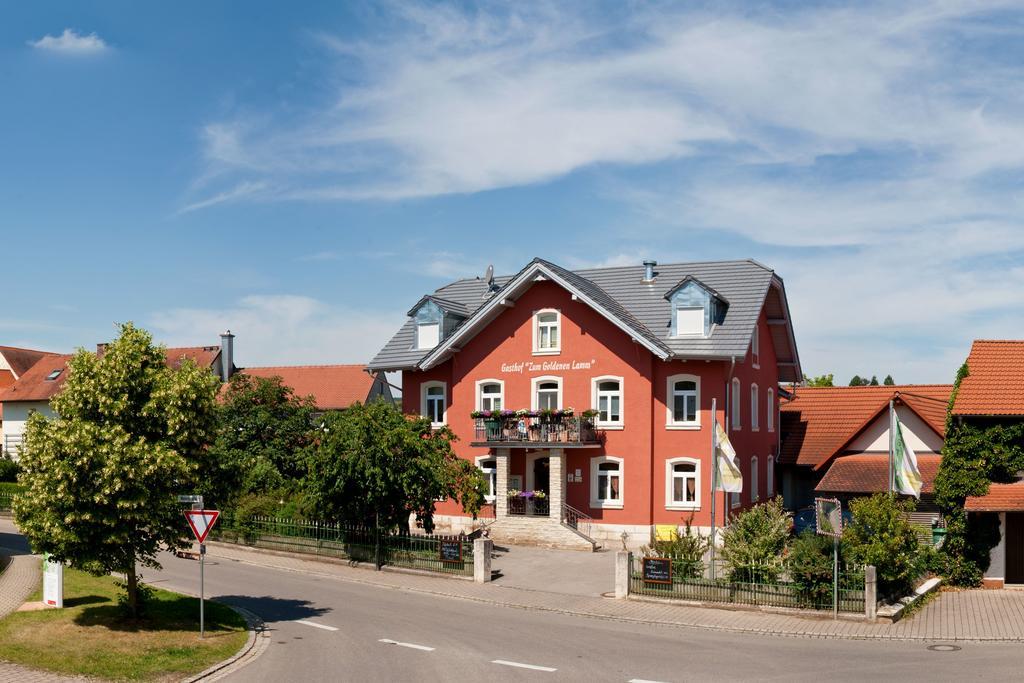 Gasthof Zum Goldenen Lamm Wettelsheim Exterior photo